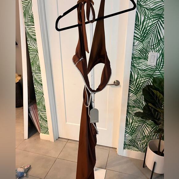 Meshki Nicha Diamante Cutout Maxi Dress in Chocolate NWT Large - Picture 6 of 9